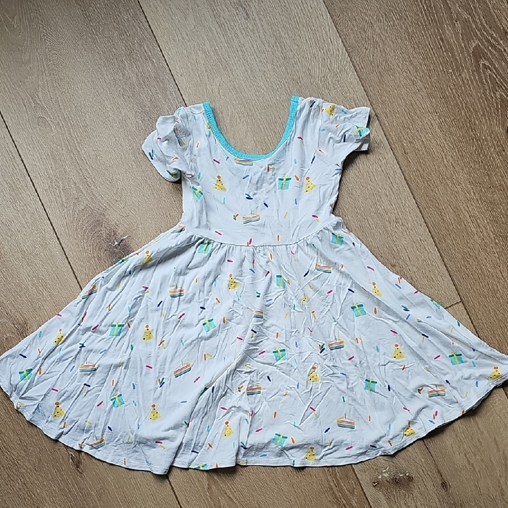 Kyte BABY White and Green Pleated Sundress with Puff Sleeves